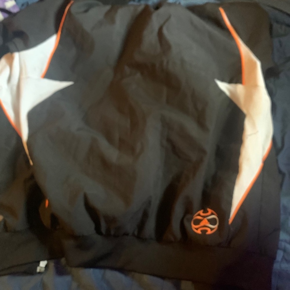 adidas windbreaker large